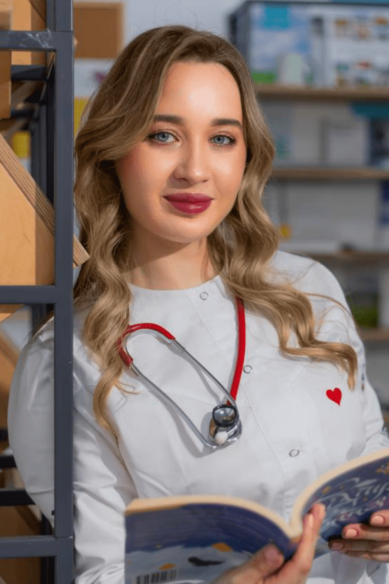 Олена Салєнкова